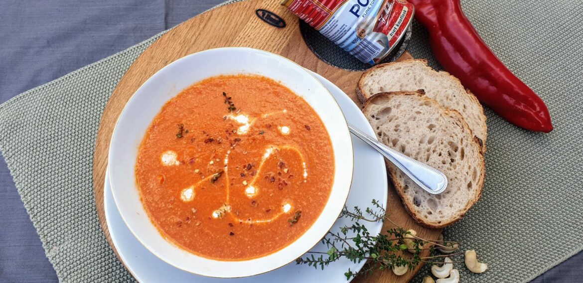 paprikasoep met cashewnoten